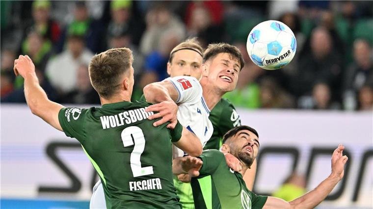 Trotz Blitzstarts des VfL: Hoffenheim so gut wie gerettet Wolfsburg und Hoffenheim lieferten sich ein umkämpftes Duell.