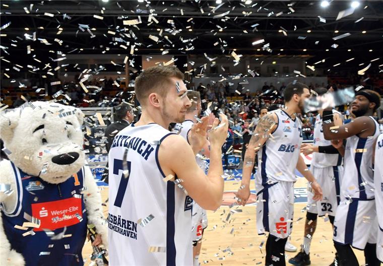 Wollen wieder feiern: In Tübingen hoffen die Eisbären auf den 3. Sieg in Folge.