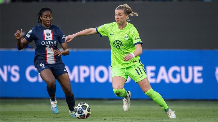 Wollen zurück in die Champions League: Die Fußballerinnen des VfL Wolfsburg und ihr Topstar Alexandra Popp (hier gegen Paris St. Germain).