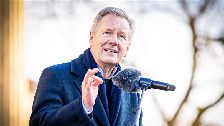 Hochrechnung: CDU in Niedersachsen vorn, SPD mit Verlusten Wulff sieht die AfD und die Linke als Profiteure der Migrationspolitik der Union. (Archivbild)