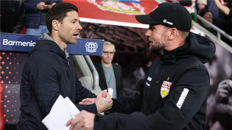 „Beste Leistung“: Bayer bleibt im Titelkampf optimistisch Xabi Alonso und Sebastian Hoeneß waren sich in ihrer Spielanalyse weitgehend einig.