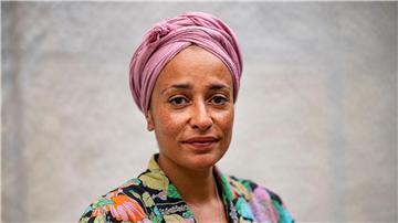 Zadie Smith legt einen historischen Roman vor, der viele aktuelle Bezüge hat.