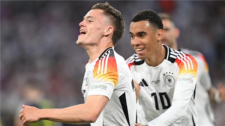 Wiesn-Hit begeistert Kompany - Alonso kommt ohne Lederhose Zaubern im DFB-Team zusammen, jetzt sind sie Gegner: Wirtz (l.) und Musiala.