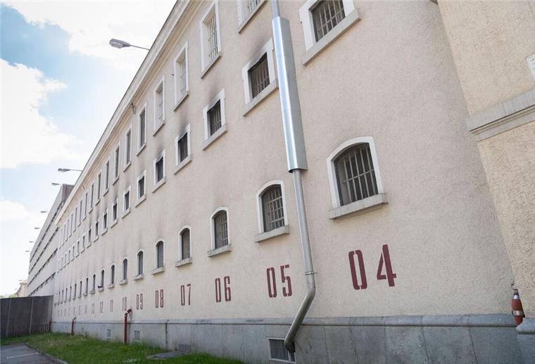Ochsenknecht vor Gericht: Geldbuße statt Haftstrafe Zeitweilig war Jimi Blue Ochsenknecht während seiner Auslieferung nach Österreich auch in der Justizvollzugsanstalt München-Stadelheim. (Archivbild)