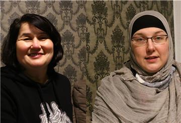 Zeliha Aykanat (links) und Sandra Siebert haben die Hilfsaktion gemeinsam ins Leben gerufen. (Hinweis: Bild ist eine Collage)