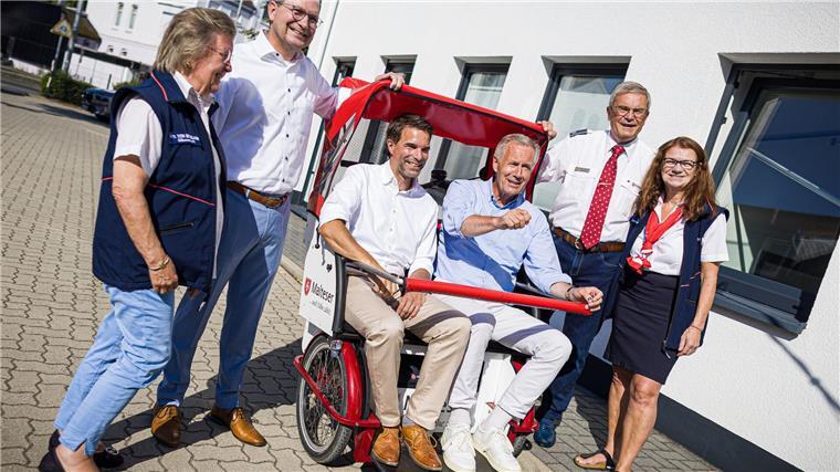 Ex-Bundespräsident Wulff fährt Rikscha gegen Einsamkeit Ziel sei es, älteren Menschen Abwechslung im Alltag zu schenken und Einsamkeit vorzubeugen.