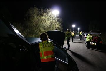 Zoll und Polizei kontrollierten am Freitagabend gemeinsam rund 200 Fahrzeuge. 