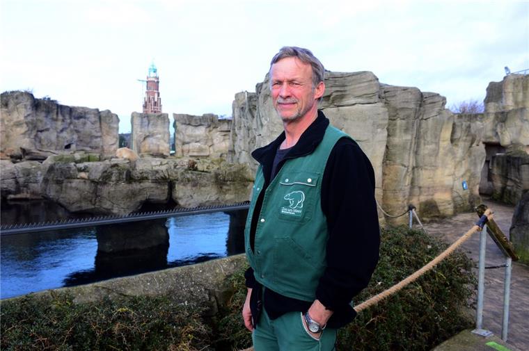 Tierpfleger aus Passion Zoo am Meer Eisbären- Pfleger Frank Schlepps
12.1.6 Foto Scheer