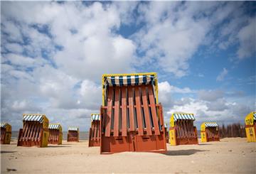 Zu Christi Himmelfahrt können auch in Cuxhaven wieder Strandkörbe genutzt werden.