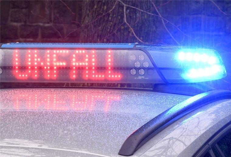 Blaulicht auf Polizeifahrzeug
