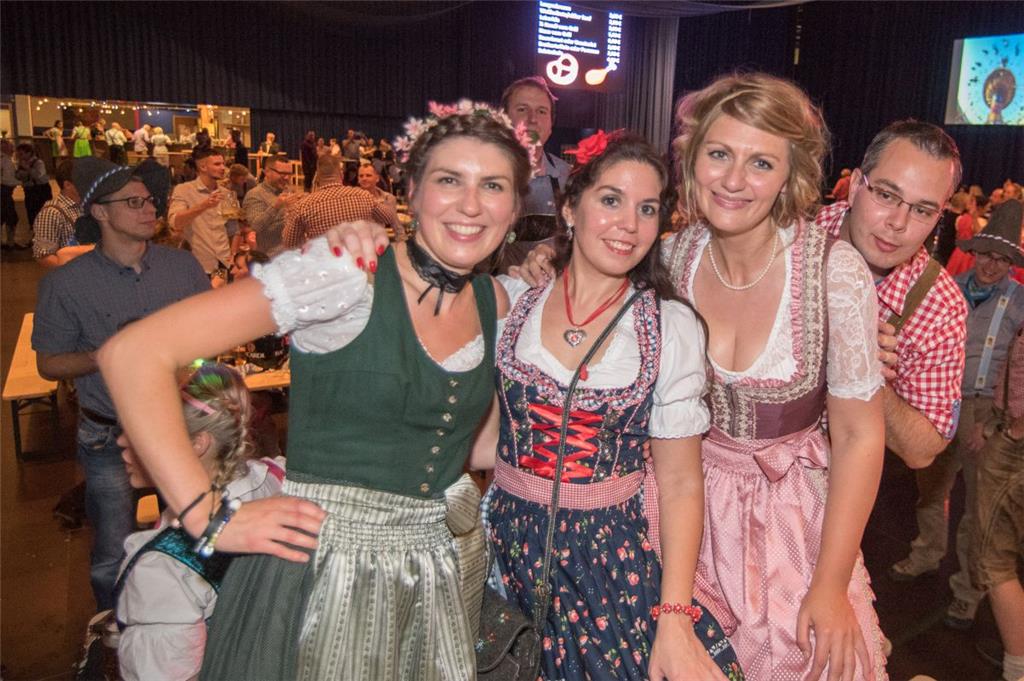Zünftige Gaudi beim Oktoberfest in der Stadthalle. Foto: Adebahr