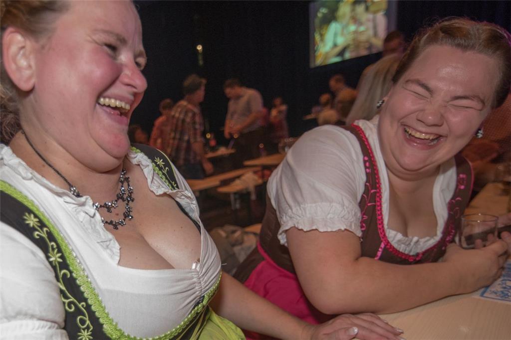 Zünftige Gaudi beim Oktoberfest in der Stadthalle. Foto: Adebahr