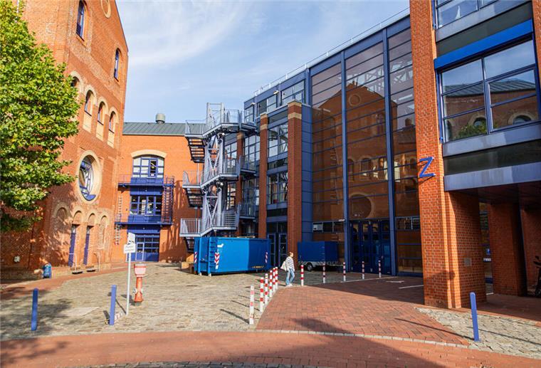 Orientierung fürs Studium: Campustag in Bremerhaven Zukunft unklar? Der Campustag in Bremerhaven zeigt verschiedene Studienmöglichkeiten!