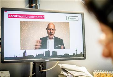Zukunftsforscher Matthis Horx eröffnete die ierste virtuelle Zukunftswerkstatt der Stadt im neuen „Denkraum Bremerhaven“ auf der Suche nach Strategien für eine attraktive, florierende Stadt.