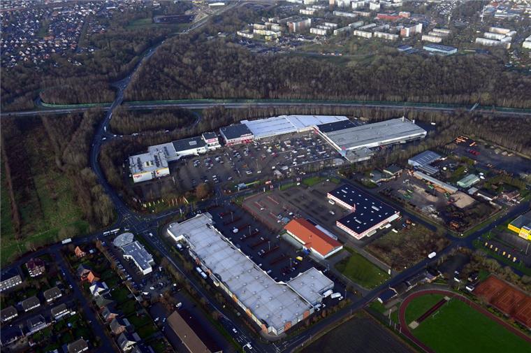 Gewinnt einen Twingo auf der Automesse Zuletzt hatte die Ansiedlung des Modepark Röthers im Spadener Gewerbegebiet für Unstimmigkeiten zwischen Schiffdorf und der Stadt Bremerhaven geführt. Denn deren Stadtteil Leherheide (oben im Bild) grenzt unmittelbar an das Gebiet. Die Sorge vor Konkurrenz war groß.