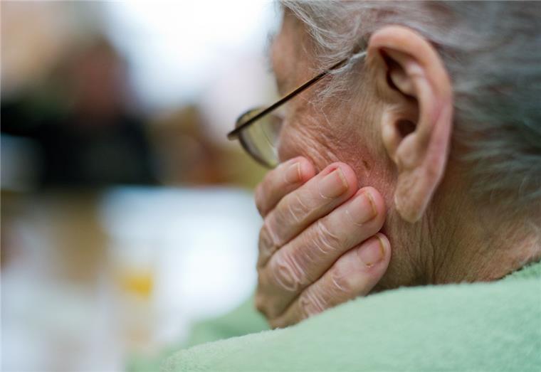 Polizei erwischt fiese Oma-Betrüger Zum Glück sind die Betrüger mit ihrer dreisten Masche gescheitert.