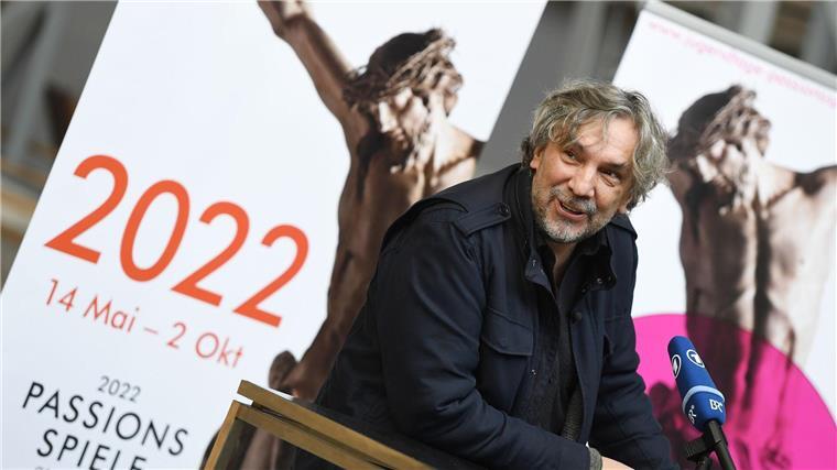 Oberammergau: Steiniger Weg zur nächsten Kreuzigung Zum vierten Mal inszenierte Stückl 2022 die Passion.