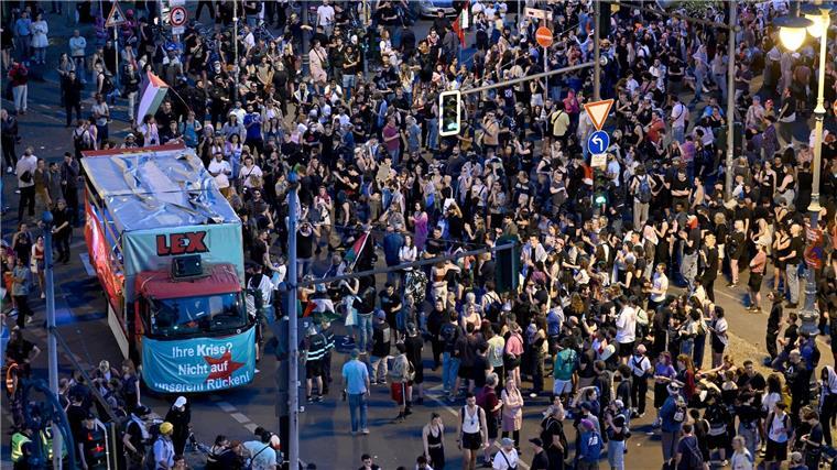 Zur Demonstration am 1. Mai in Berlin ist ein Redetext der früheren RAF-Terroristin Klette eingeplant. 