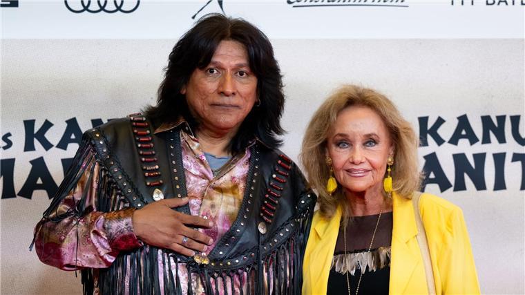 Zur Premiere reiste auch der US-Schauspieler Alan Tafoya an, ein Jicarilla Apache aus New Mexico, der auch mitspielt. 