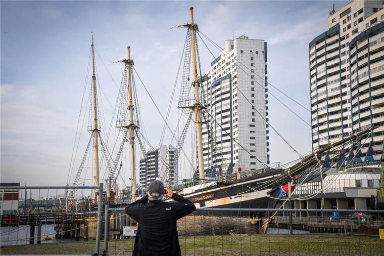 Nachbau der "Seuten Deern": Wird sie nie mehr schwimmen? Zur "Seuten Deern" in Bremerhaven bleiben viele Fragen.