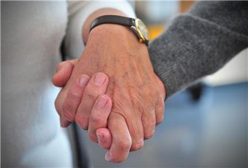 Zusammenhalt der Menschen auf den Dörfern – das ist ein gemeinsames Thema von Frauke Hencken und Klaus Schriever. Die Sievernerin und der Neuenwalder sind aufgrund ihres Tuns für den Engagementpreis nominiert worden.
