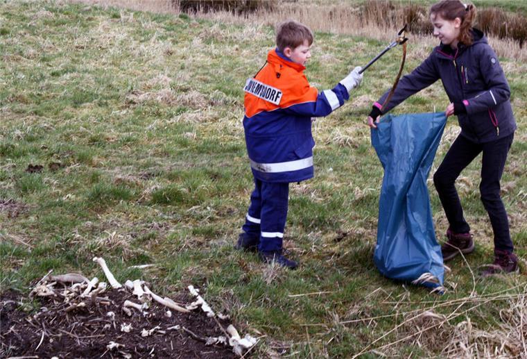 Aktion: Überall in Loxstedt wird es bald sauber Müllsammelaktion