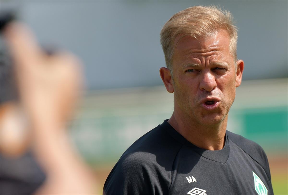 Zwei Wochen noch bis zum Start: Marcus Anfang geht mit seiner Mannschaft jetzt in die heiße Phase der Vorbereitung.