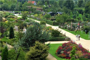Zwei Wochen vor dem Saisonstart 2018 können Gartenliebhaber die „Gartenschau in Bad Zwischenahn“ besuchen.