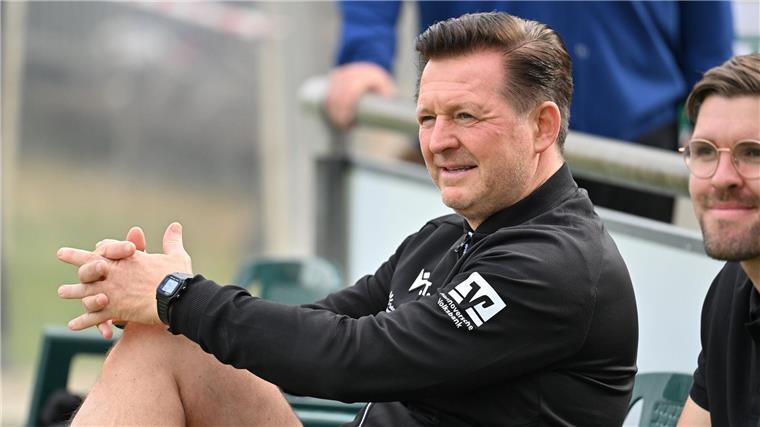 Zweitliga-Auftakt: Hannover und Braunschweig Sonntagmittag Zweitliga-Auftakt am 3. August für Hannovers Christian Titz.