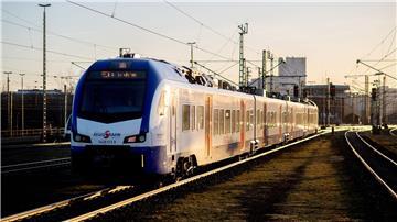 Bahnstrecke Hannover–Bremen bei Dörverden gesperrt Zwischen Dörverden und Eystrup fallen die Züge bis voraussichtlich 8 Uhr aus, Ersatzverkehr wird eingerichtet. (Symbolbild)