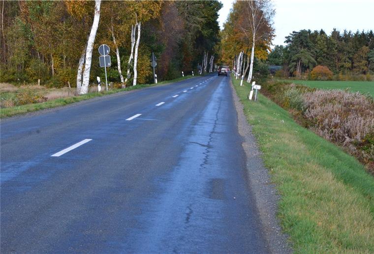 Heinrichsdorfer hoffen auf neuen Radweg Zwischen Heinrichsdorf und Augustendorf fehlt ein Radweg. Die Strecke soll gerade sonntags von vielen Radfahrern genutzt werden.
