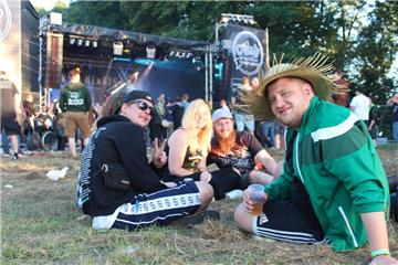 Zwölf Bands traten am Wochenende auf der Festivalbühne auf.