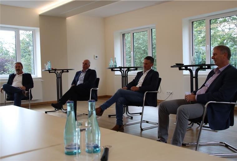 Tarmstedt: Wer schafft es auf den Bürgermeister-Stuhl? Oliver Moje, Jochen Albinger, Markus Schwiering, Bernd Sievert.